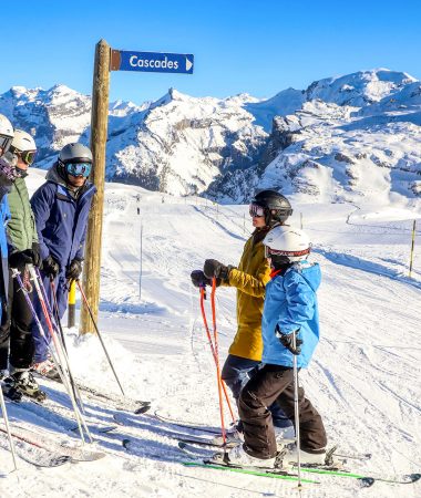 Me, the Cascades piste and my new pair of skis!