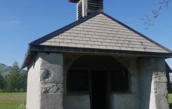 Praz de Lys chapel