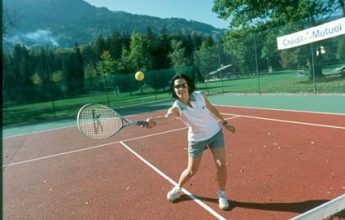 Tennis court in Verchaix