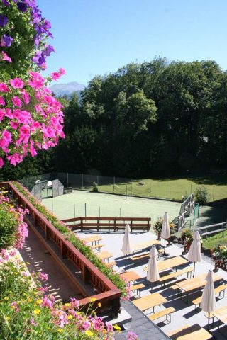 Terrasse et terrain