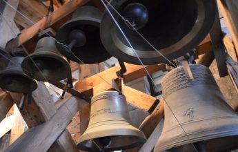 Peal of bells at Taninges and harmonium museum