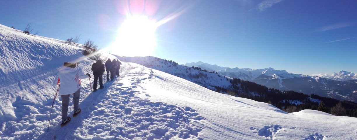 Guided snowshoe hikes: panoramic views and mountain stories_Sixt-Fer-à-Cheval