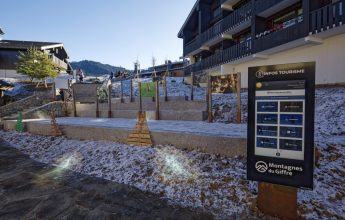 Outdoor wildlife photography exhibition