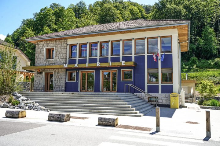 Town hall_Châtillon-sur-Cluses
