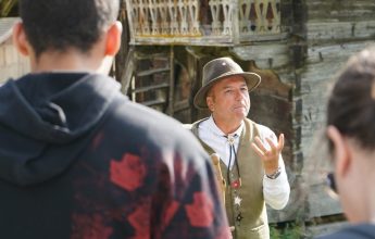Storytelling walk: discovering places of legends