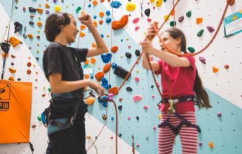 Indoor climbing for children at Le Topo!