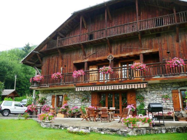 volet et banc village [640×480]