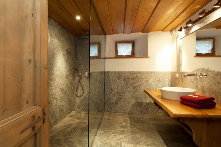 Bathroom “Pont de Grange” bedroom