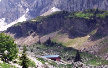 Walking itinerary: climb to Bostan