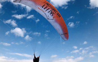 First flight in paragliding