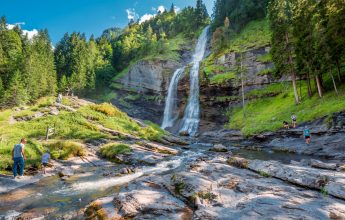 Walking itinerary: Rouget waterfall