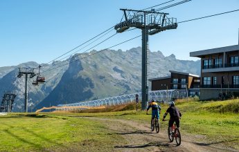 Walks in the mountain using the skilifts to Samoëns 1600